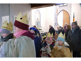 Aussendung der Sternsinger in Naumburg (© Karl-Franz Thiede)